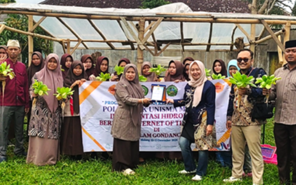 “POLISMA Ajak Siswa SMK Islam Gondanglegi Kenal Teknologi Hidroponik Berbasis IoT”